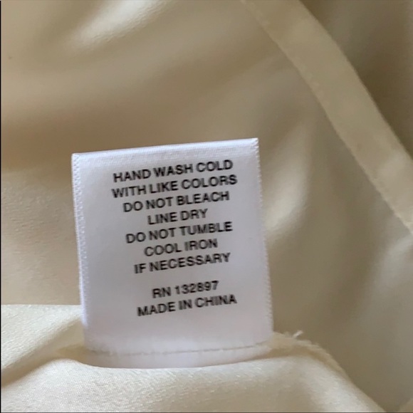 Adorable Boho cream blouse like new sz Med - Picture 7 of 7